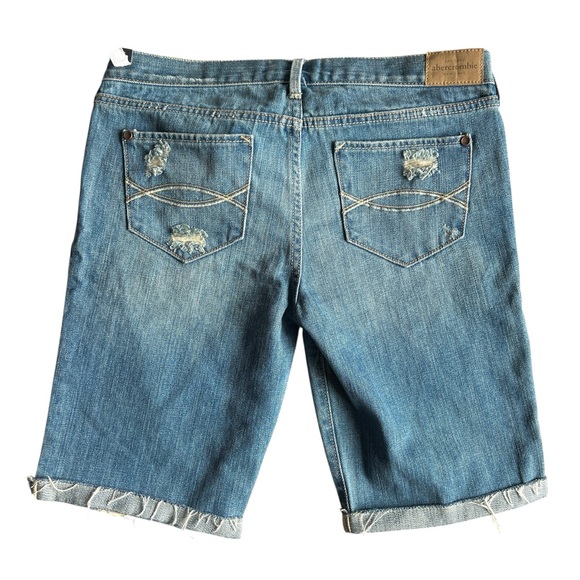 NWT Abercrombie Girls’ Destroyed Bermuda Shorts - Picture 4 of 5